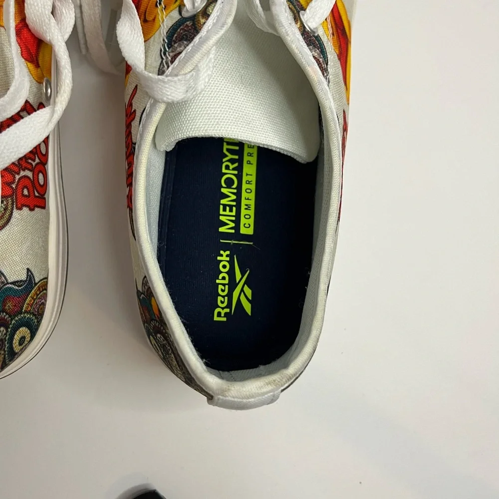 Rebook memory tech ortholite Winnie the Pooh Sneakers size 12